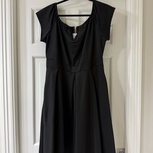 Lalagen Classic Black Midi Dress